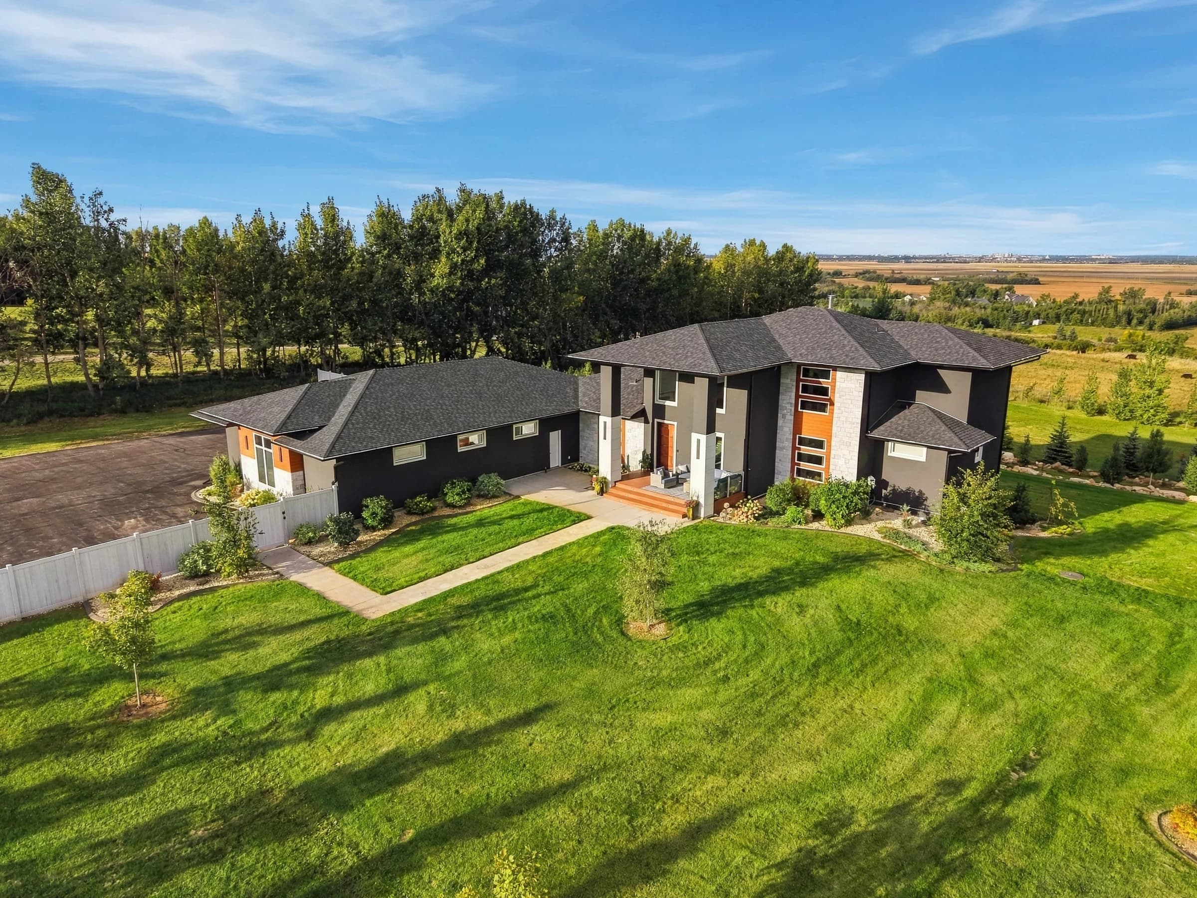 Calgary drone real estate photography example for Drone Exterior
